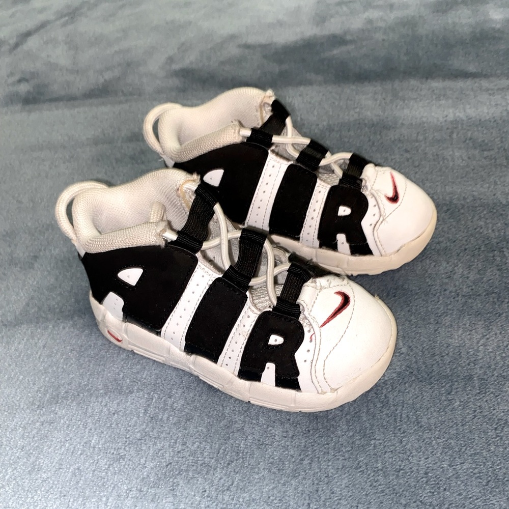 Nike Air uptempo size 8C